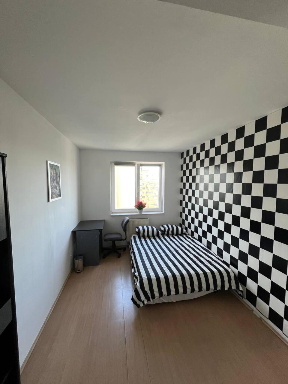 Hostel „U Sashka” Warsaw Exterior photo